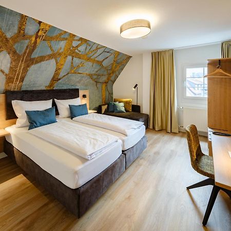 Hotel Restaurant Goldener Engel Heppenheim  エクステリア 写真