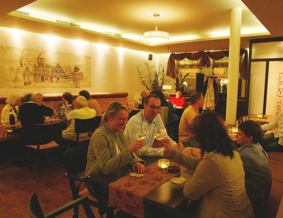 Hotel Restaurant Goldener Engel Heppenheim  エクステリア 写真