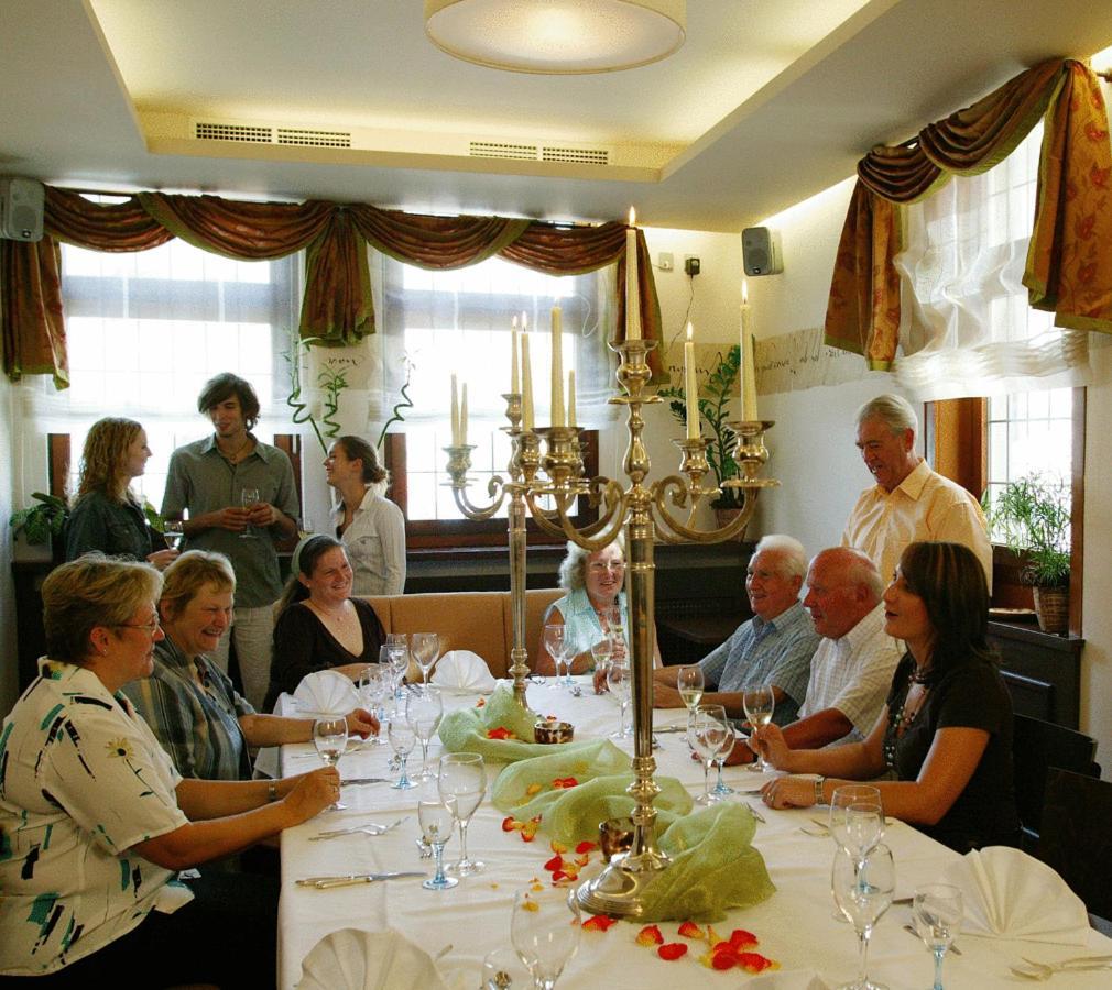 Hotel Restaurant Goldener Engel Heppenheim  エクステリア 写真