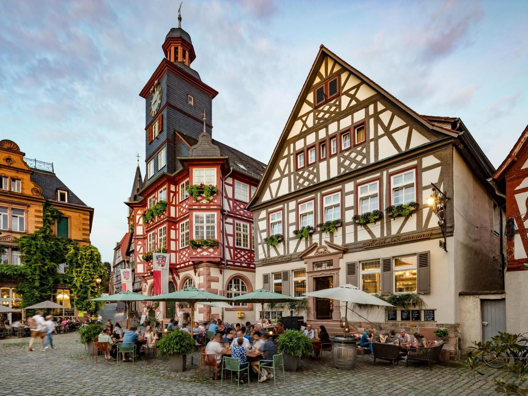 Hotel Restaurant Goldener Engel Heppenheim  エクステリア 写真